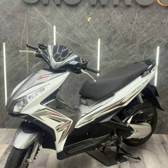 Honda Airblade 2013 Fi Zin Dọn New HSCT Bao Ra Tên 