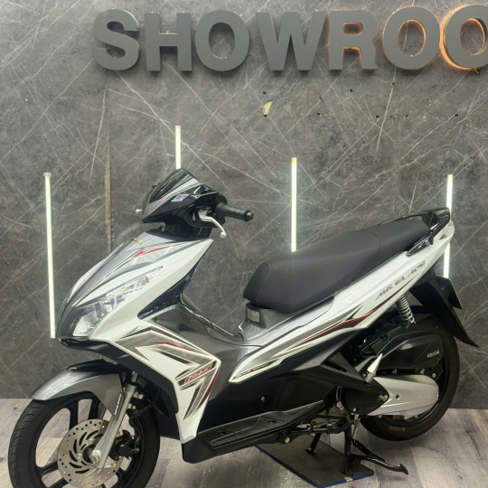 Honda Airblade 2013 Fi Zin Dọn New HSCT Bao Ra Tên 