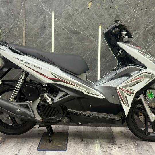 Honda Airblade 2013 Fi Zin Dọn New HSCT Bao Ra Tên 