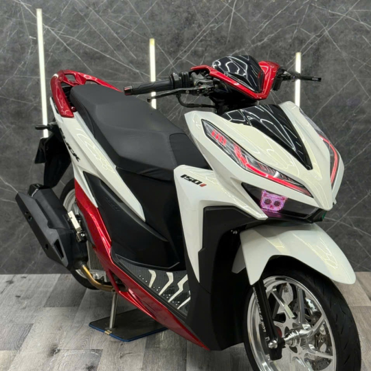 Honda Vario Cấu Hình Khủng 65+2 Pô Câm Full Kiểng Real BSTP Chính Chủ